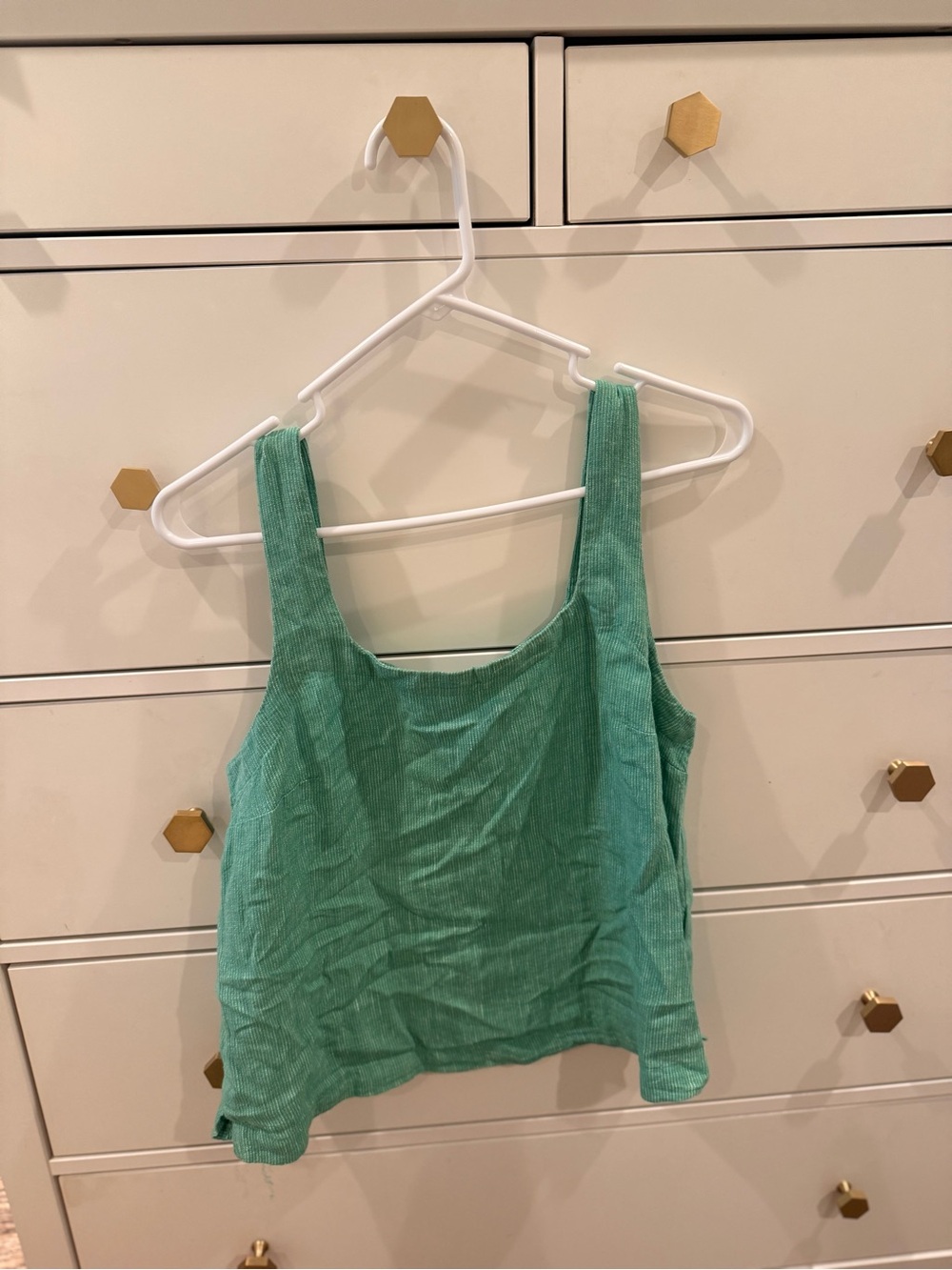 Green Tank Crop Top - Lightweight Women's Scoop Neck